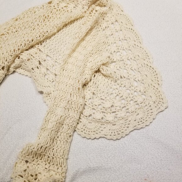 Vintage Beige Crochet Cropped Cardigan Scalloped Hem Flared/Bell Sleeves Bolero - Picture 9 of 13
